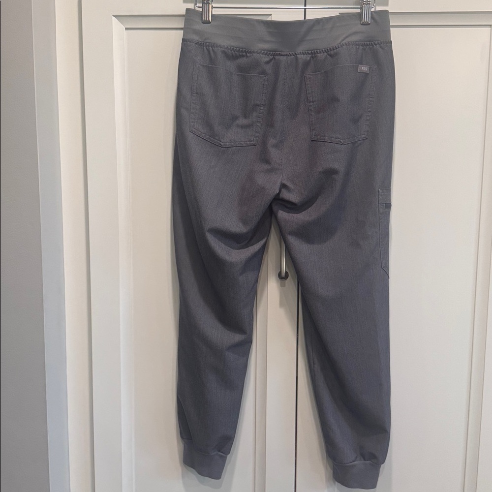FIGS Zamora Jogger Scrub Pant - Picture 7 of 8